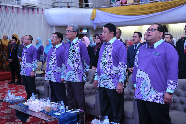 NEGARAKU K
