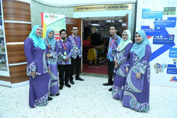 PENYAMBUT TETAMU K