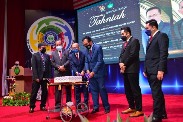 ANUGERAH DATUK K