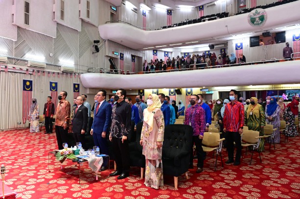 NEGARAKU K